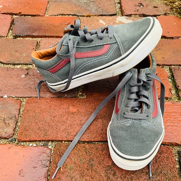 vans grey red